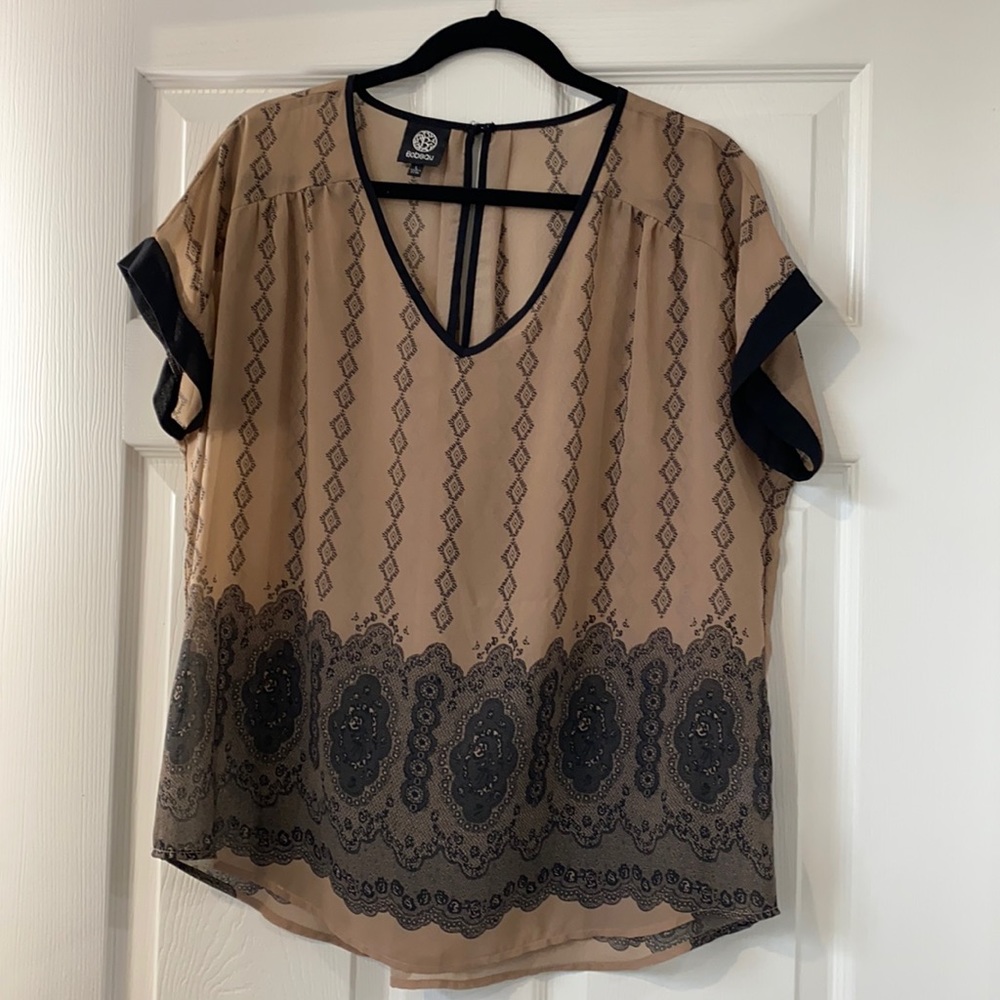 NWOT Bobeau short sleeve Blouse